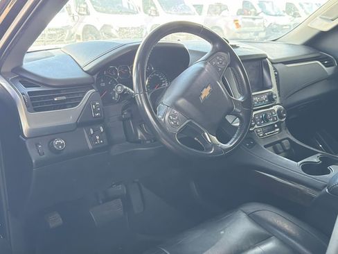 Used 2020 Chevrolet Suburban LT w/ Max Trailering Package RWD image 4
