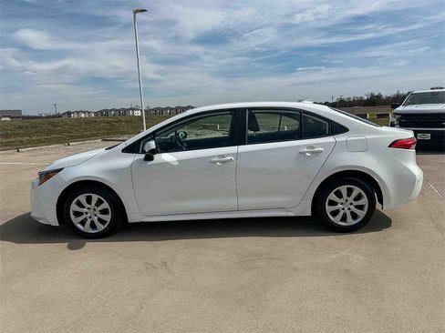 Certified 2024 Toyota Corolla LE image 6