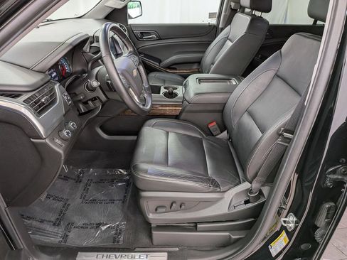 Used 2019 Chevrolet Suburban LT AWD/4WD image 14
