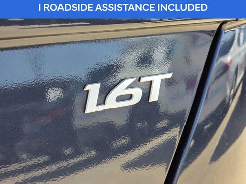 Certified 2025 Hyundai Kona Limited image 11