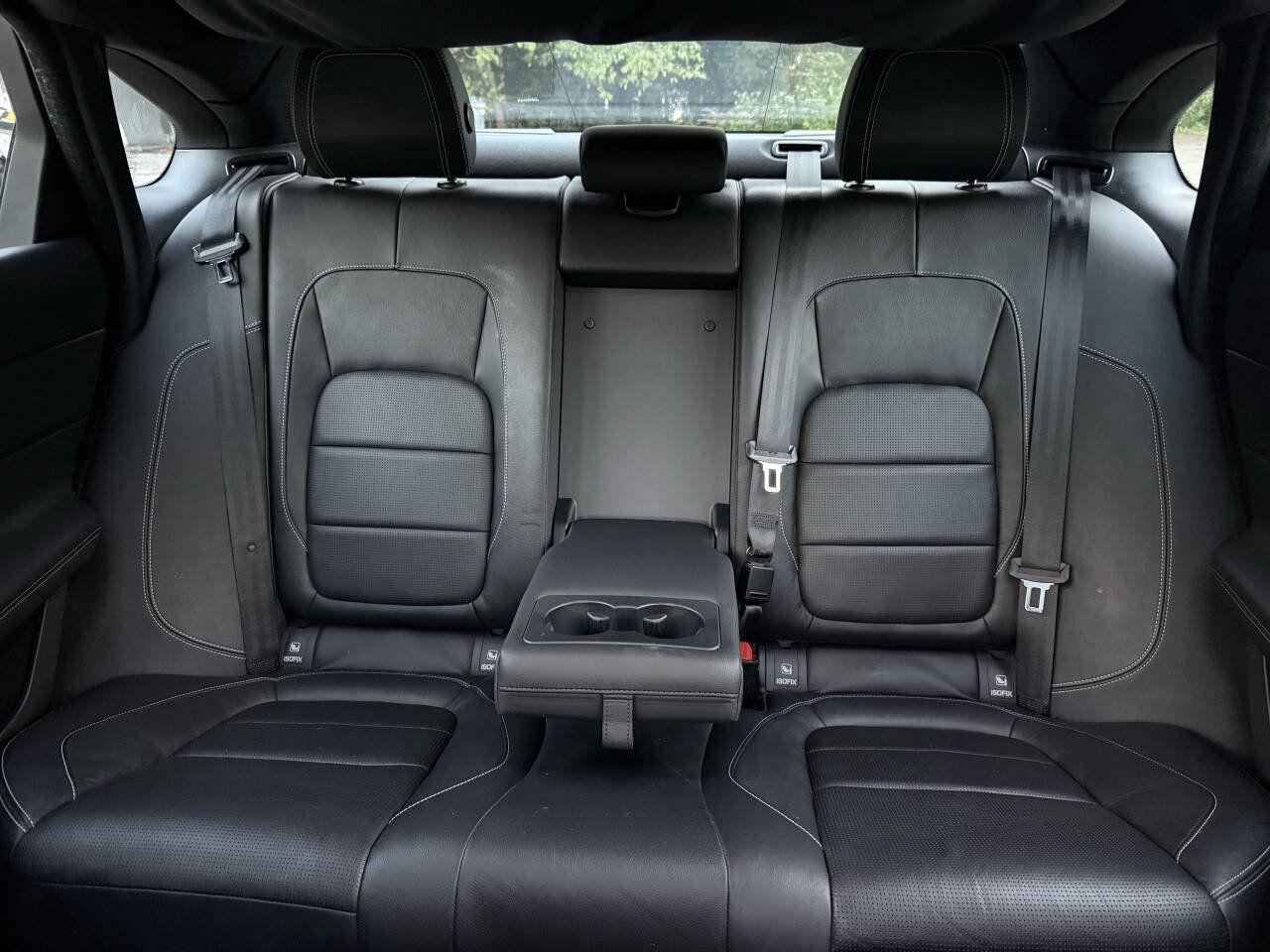 Used 2018 Jaguar XF R-Sport AWD/4WD image 4