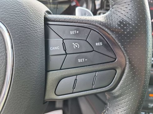 Used 2025 Dodge Durango GT RWD image 19