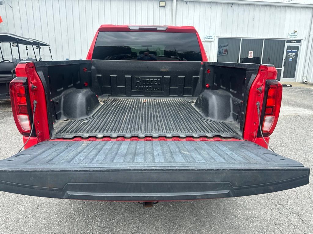 Used 2020 GMC Sierra 1500 SLE w/ X31 Off-Road Package AWD/4WD image 10