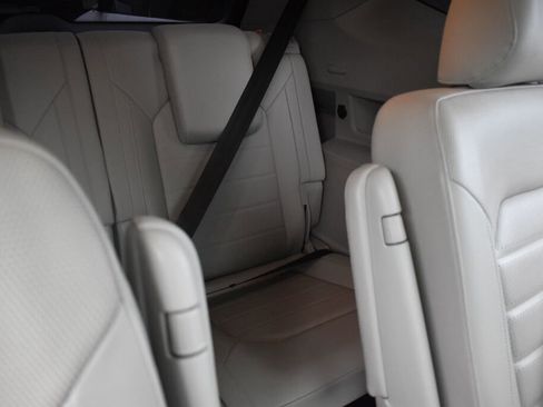 Used 2019 Volkswagen Atlas SEL Premium image 33