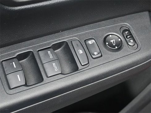 Used 2025 Honda CR-V Sport image 13