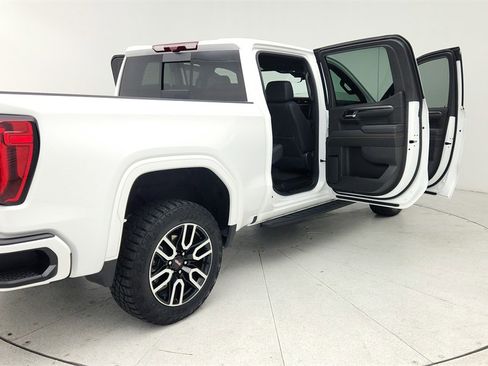 Used 2025 GMC Sierra 1500 AT4 w/ AT4 Premium Package image 12