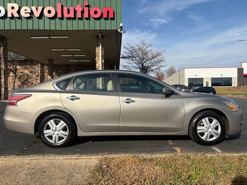 Used 2014 Nissan Altima 2.5 S image 8