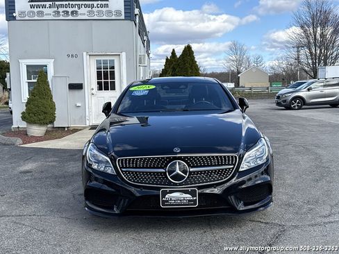 Used 2018 Mercedes-Benz CLS 550 4MATIC image 2