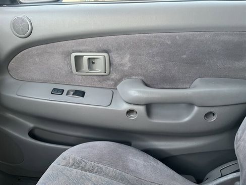 Used 2004 Toyota Tacoma PreRunner image 20