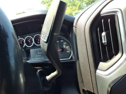 Used 2021 Chevrolet Silverado 1500 RST w/ Convenience Package II AWD/4WD image 20
