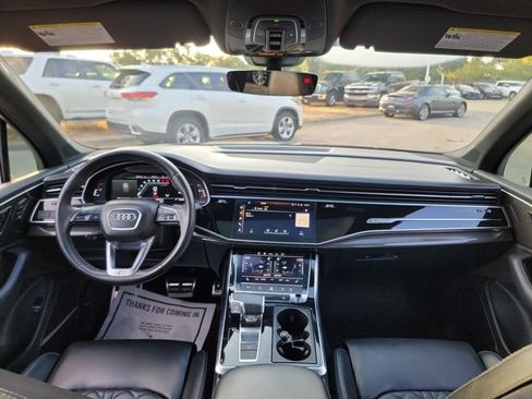 Used 2021 Audi SQ7 Premium Plus w/ Driver Assistance Package AWD/4WD image 19