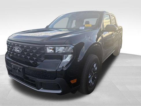 Used 2025 Ford Maverick XLT w/ Equipment Group 301A AWD/4WD image 6