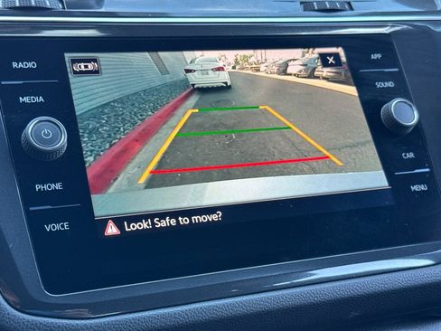 Used 2023 Volkswagen Tiguan SE R-Line image 20