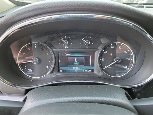 Used 2021 Buick Encore Preferred AWD/4WD image 19