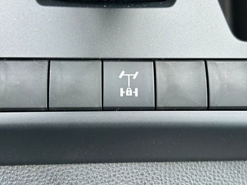 New 2026 Toyota Tacoma TRD Off-Road AWD/4WD image 32