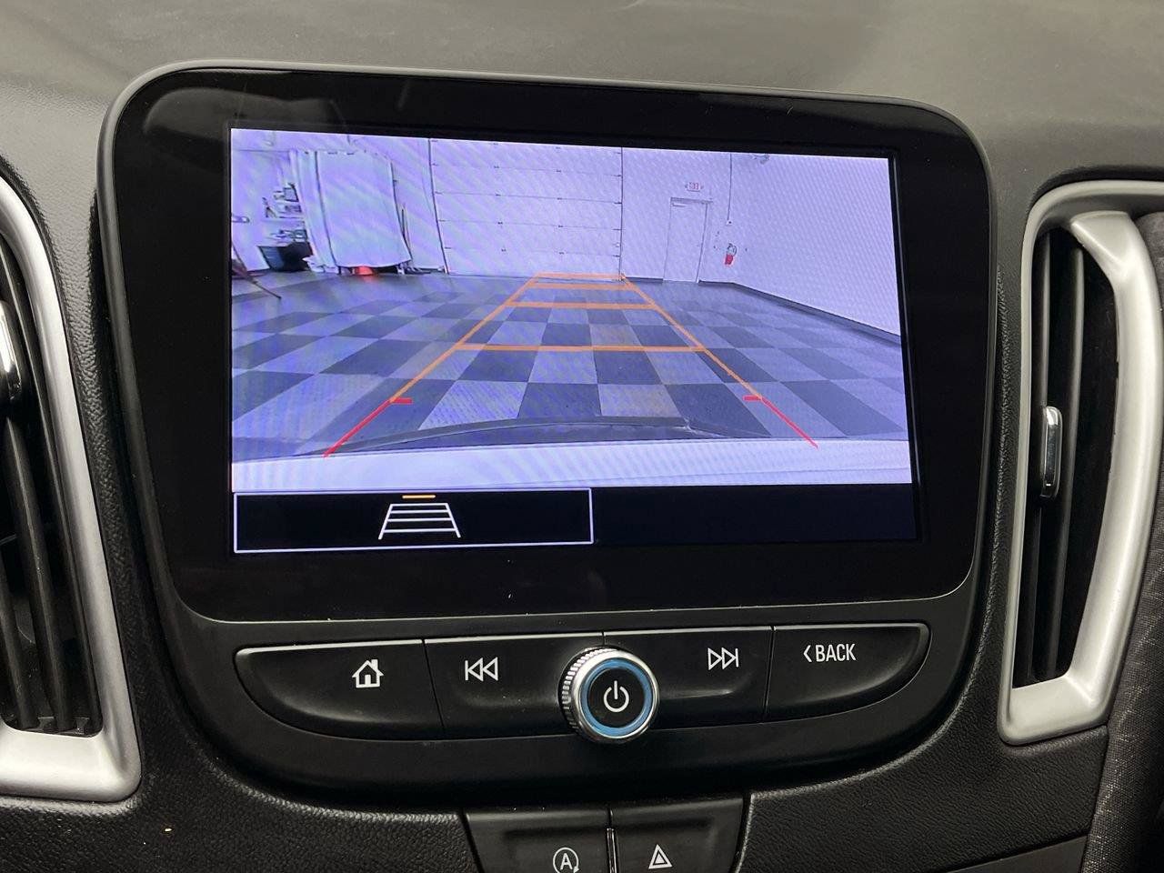 Used 2023 Chevrolet Malibu LT FWD image 5