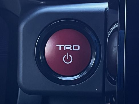 New 2026 Toyota Tacoma TRD Off-Road AWD/4WD image 19