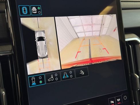 New 2026 GMC Acadia Elevation w/ LPO, Floor Liner Package image 40