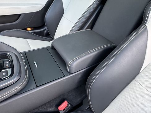 Certified 2022 Jaguar F-TYPE R AWD/4WD image 20