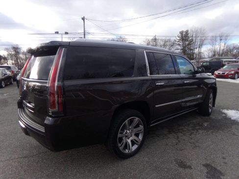 Used 2015 Cadillac Escalade ESV Premium image 7