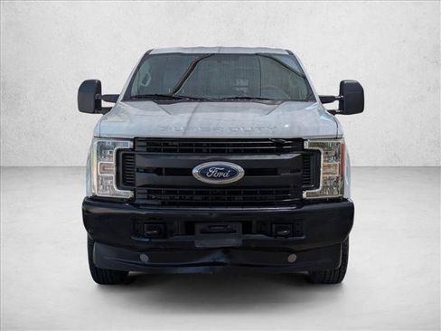 Used 2019 Ford F250 XL AWD/4WD image 2