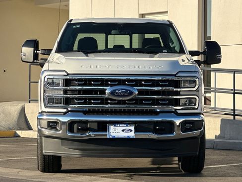 New 2026 Ford F250 Lariat w/ Lariat Premium Package image 8