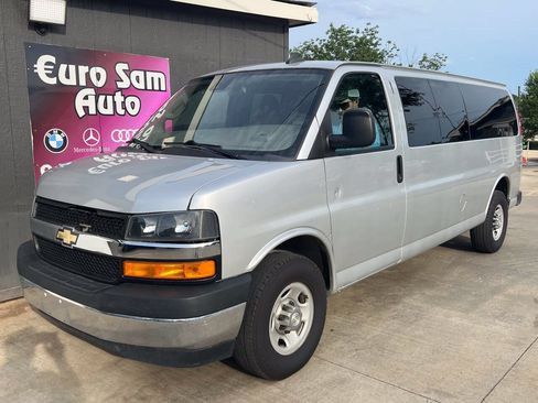 Used 2022 Chevrolet Express 3500 LT w/ LT Preferred Equipment Group RWD image 1