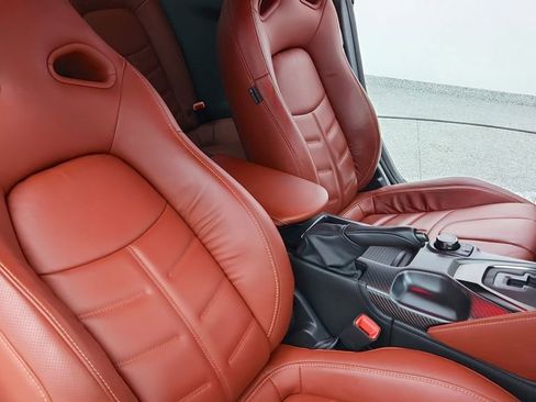 Used 2024 Nissan GT-R Premium w/ Premium Interior Package image 32