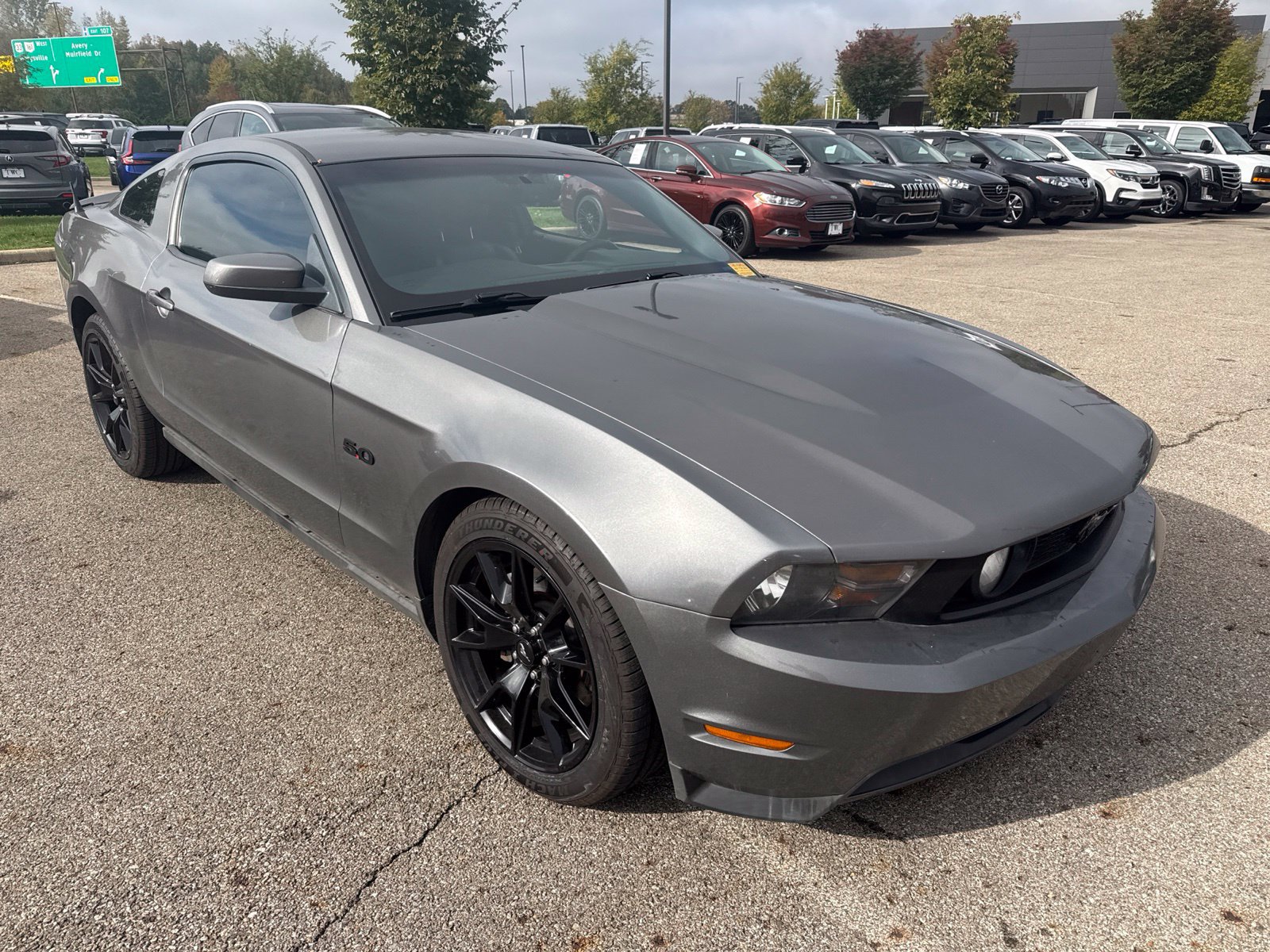 Used 2011 Ford Mustang GT Premium RWD image 3