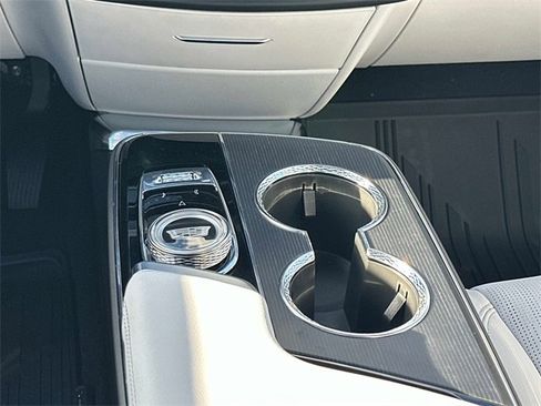 New 2026 Cadillac Lyriq Luxury image 4