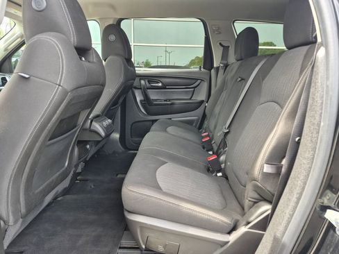 Used 2017 Chevrolet Traverse LT image 13