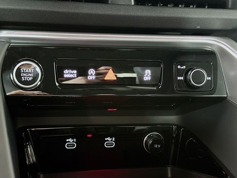 New 2025 Audi Q5 Premium Plus image 16