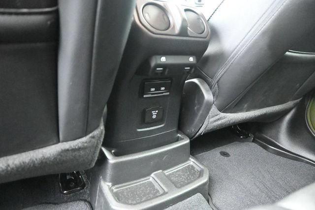 Used 2023 Jeep Wrangler Unlimited Sahara AWD/4WD image 35