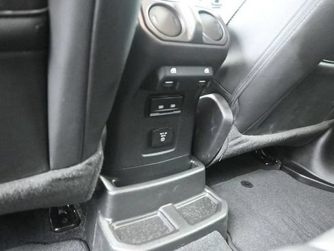 Used 2023 Jeep Wrangler Unlimited Sahara AWD/4WD image 35