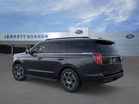 New 2026 Ford Expedition Active RWD image 4