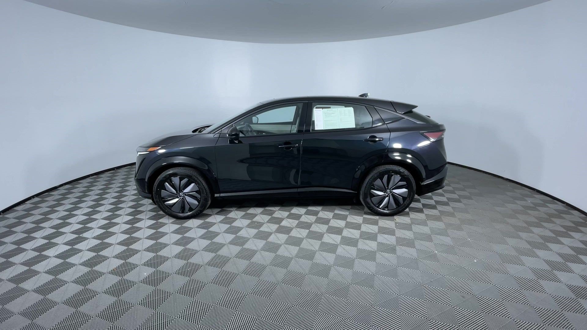 Certified 2024 Nissan Ariya AWD image 5