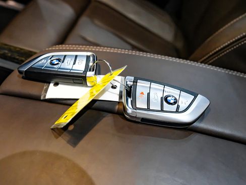 Used 2016 BMW X5 xDrive50i image 39