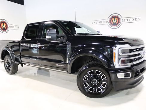 Used 2023 Ford F250 Platinum w/ FX4 Off-Road Package AWD/4WD image 86