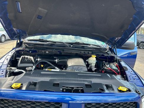 Used 2017 RAM 1500 Express image 9