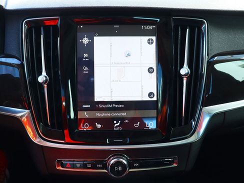 Used 2018 Volvo S90 T8 Momentum w/ Convenience Package image 56