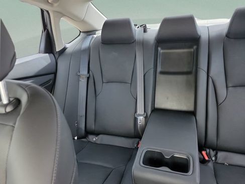 Used 2023 Honda Accord Touring image 8