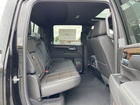New 2026 Chevrolet Silverado 2500 High Country w/ High Country Premium Package AWD/4WD image 15