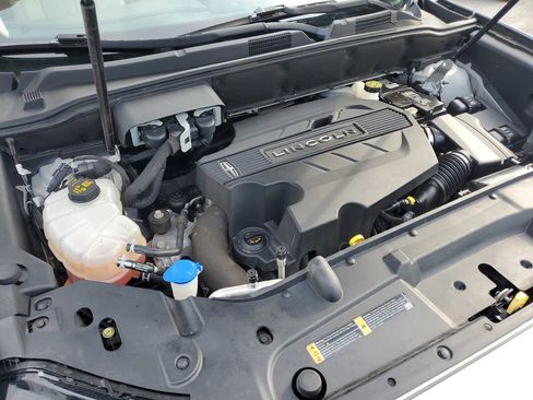 Used 2019 Lincoln Nautilus Reserve image 11