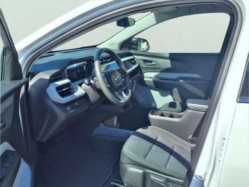 New 2027 Chevrolet Bolt LT FWD image 17