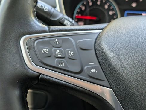 Used 2022 Chevrolet Equinox LT image 32