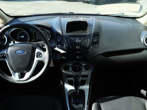 Used 2018 Ford Fiesta SE image 31