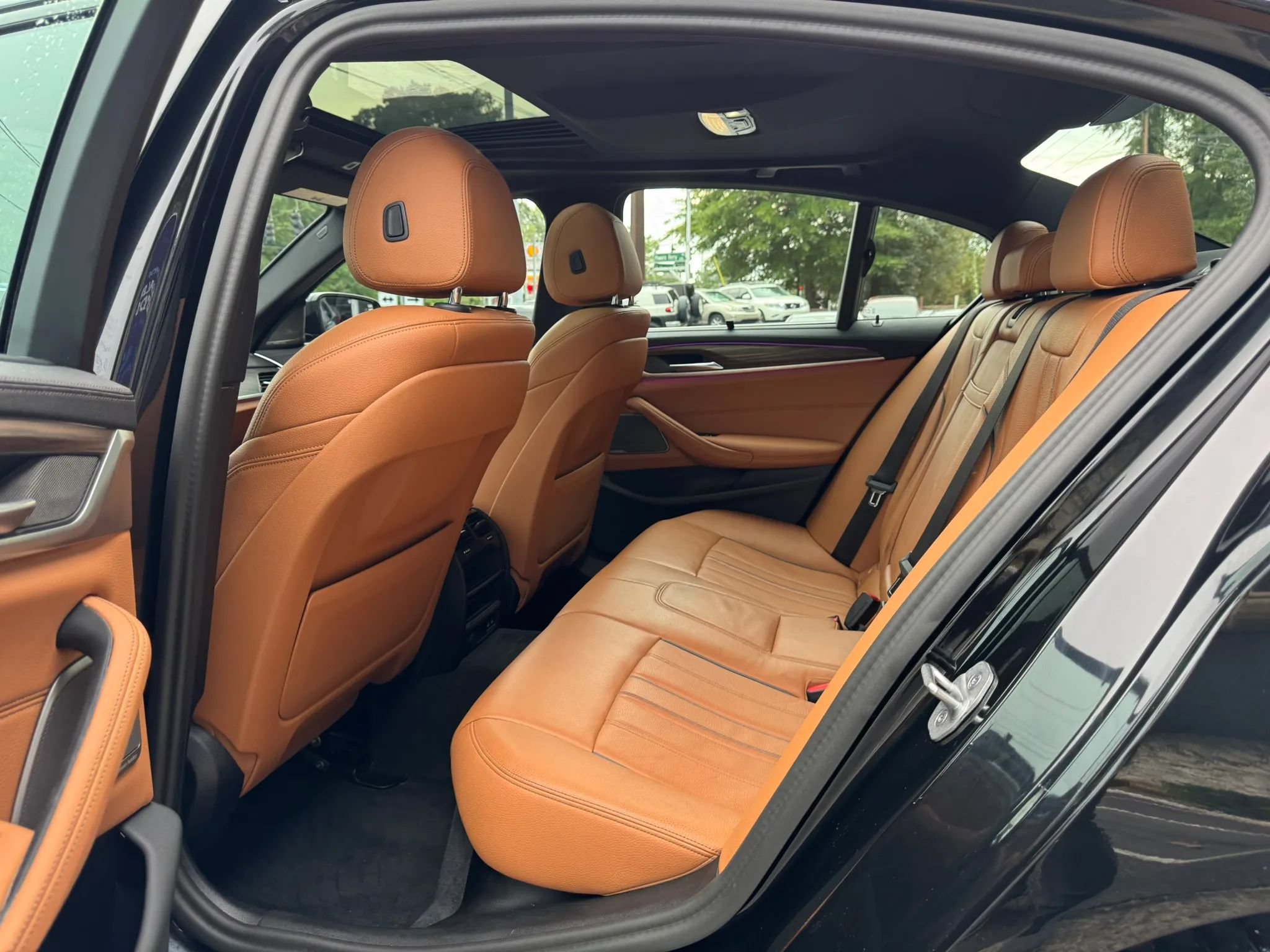 Used 2023 BMW 540i w/ M Sport Package RWD image 37