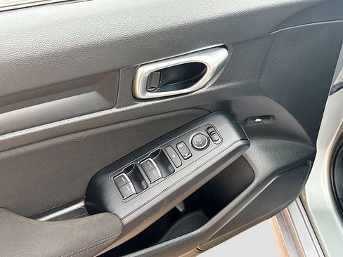 Used 2025 Honda Civic LX image 17