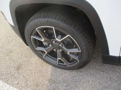 New 2026 Jeep Cherokee Overland w/ Advanced Pro Tech Group AWD/4WD image 26
