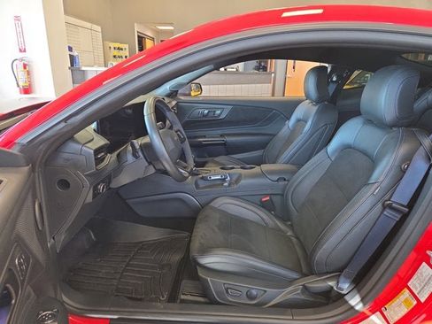 Used 2025 Ford Mustang Dark Horse image 14